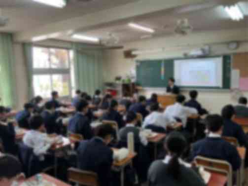 食事の風景(ぼかし)